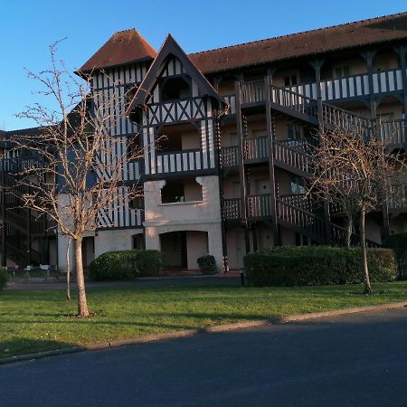 Appartement - Residence Du Golf Deauville 2 Bagian luar foto
